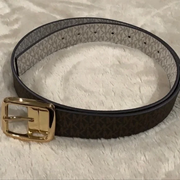 MICHAEL Michael Kors | Accessories | Michael Kors Reversible  display picture 3